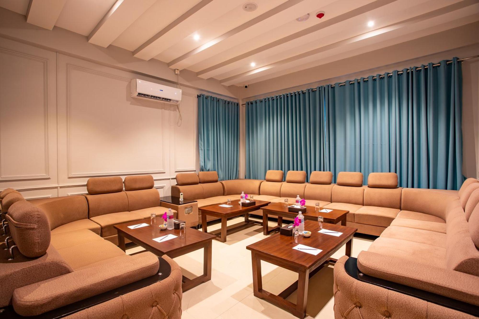 Regenta Resort & Spa By Riverside, شيتوان المظهر الخارجي الصورة