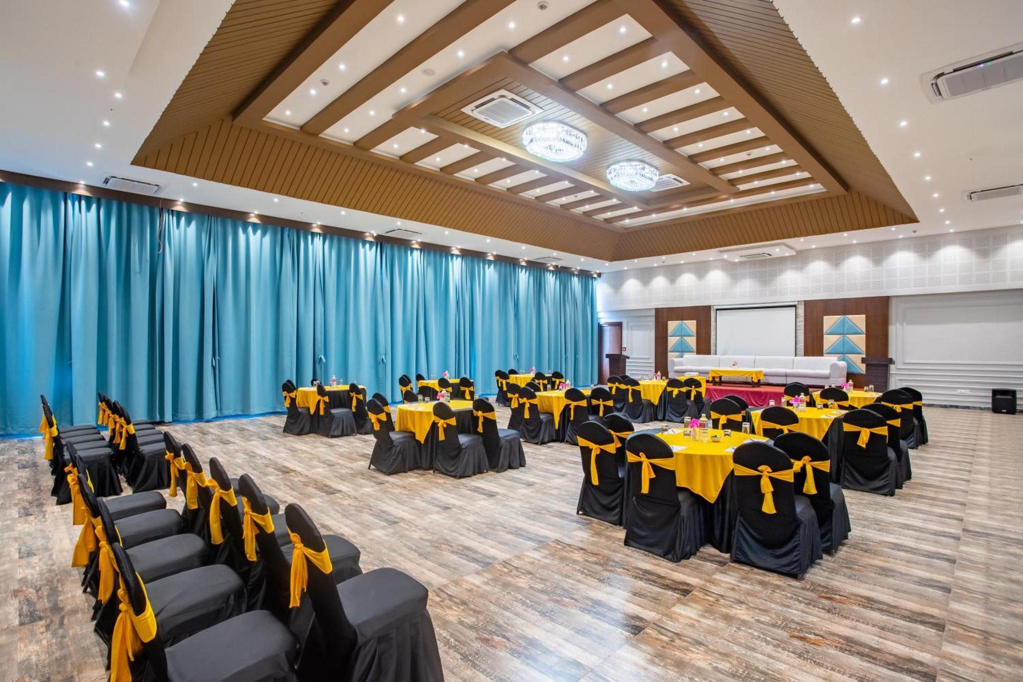 Regenta Resort & Spa By Riverside, شيتوان المظهر الخارجي الصورة