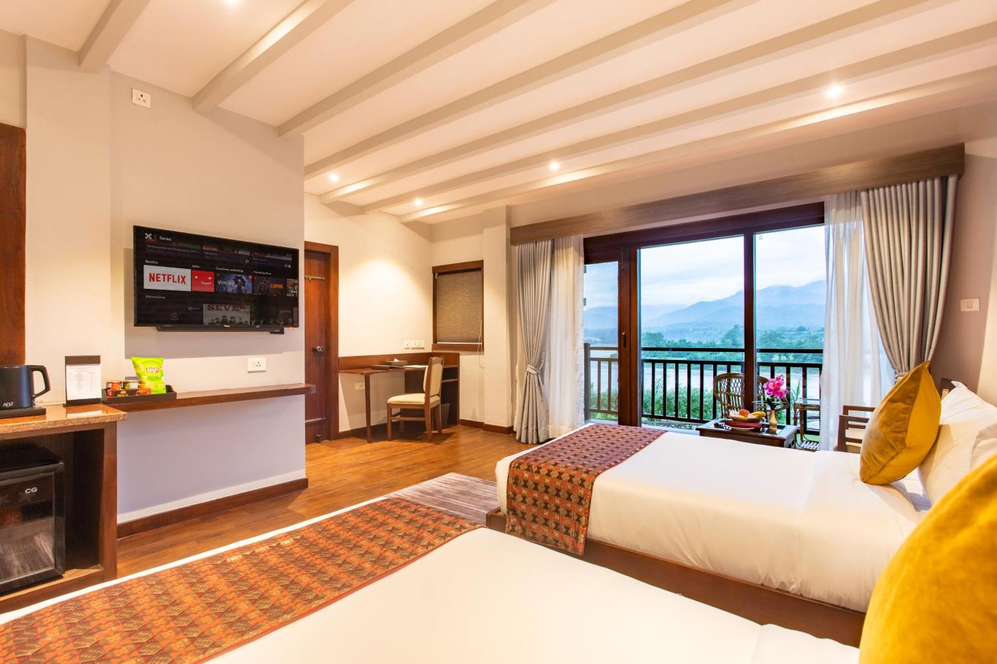 Regenta Resort & Spa By Riverside, شيتوان المظهر الخارجي الصورة
