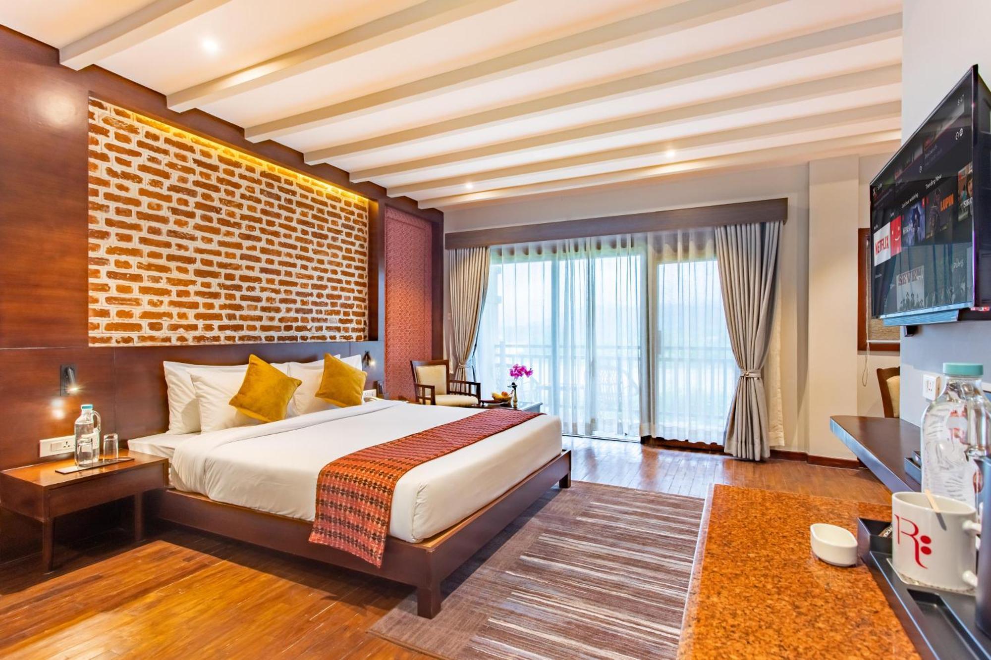 Regenta Resort & Spa By Riverside, شيتوان المظهر الخارجي الصورة