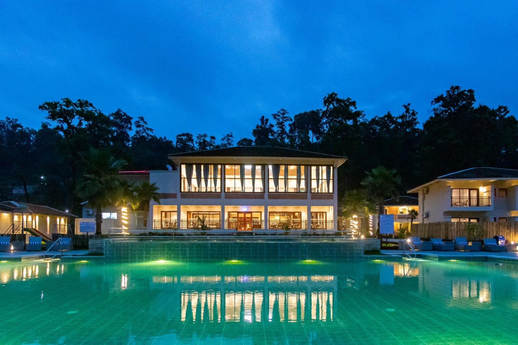Regenta Resort & Spa By Riverside, شيتوان المظهر الخارجي الصورة